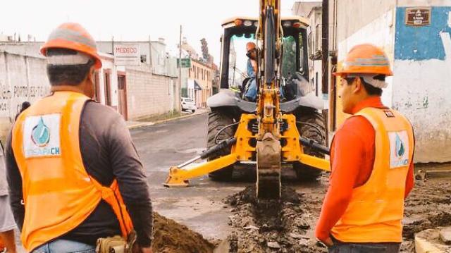 Repara SOSAPACH fuga de agua en San Pedro Cholula