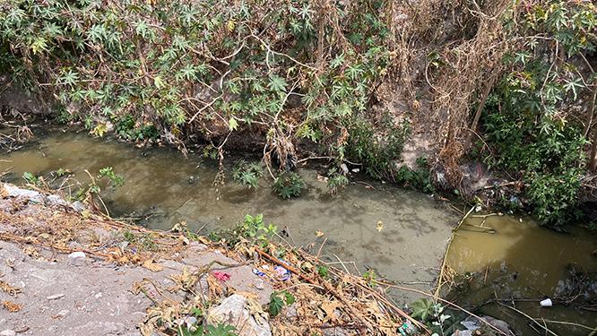 Vecinos piden limpiar la barranca Ocho Arcos en Tecamachalco 