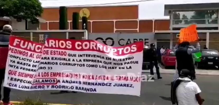 Despiden a trabajadores y protestan frente a Carpe Textiles