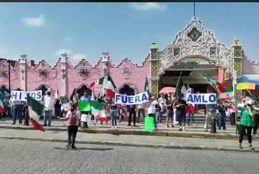 FRENAA se vuelve a manifestar contra AMLO en Puebla y Atlixco