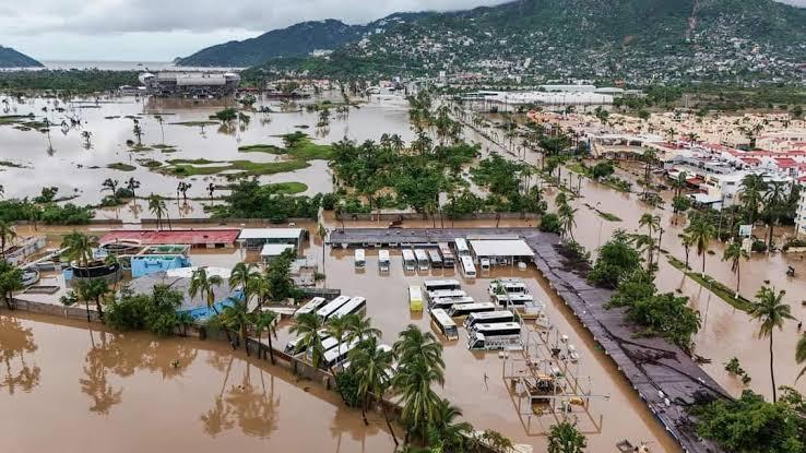 Gobierno arranca censo para apoyar a afectados por el ciclón John en Acapulco