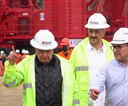 Un orgullo que en México se venda gasolina más barata que en EU:AMLO