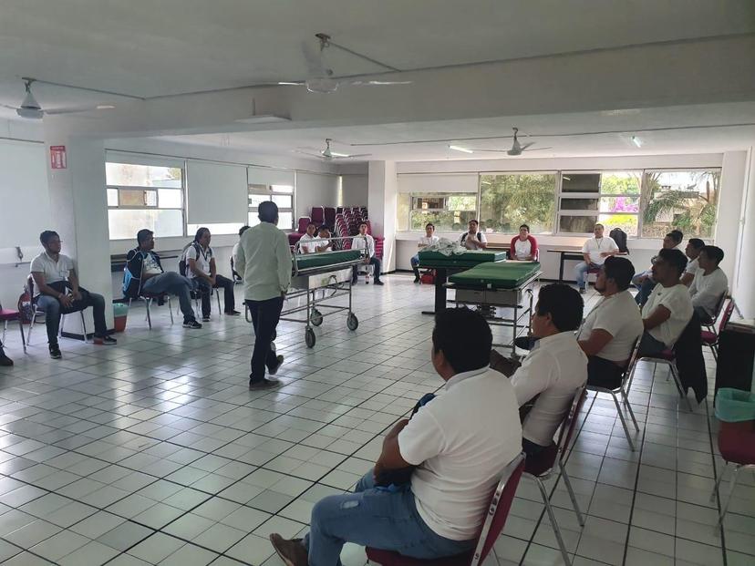 Refuerza IMSS Puebla  contratación de personal para atender enfermos Covid