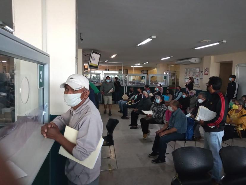 Denuncian tortuguismo en subdelegación Sur del IMSS en Puebla