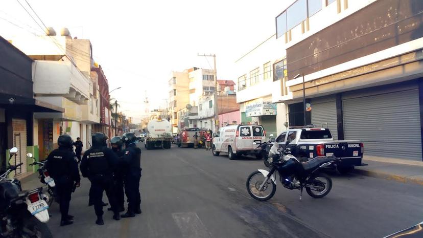 Muere un hombre en incendio de vecindad en Texmelucan