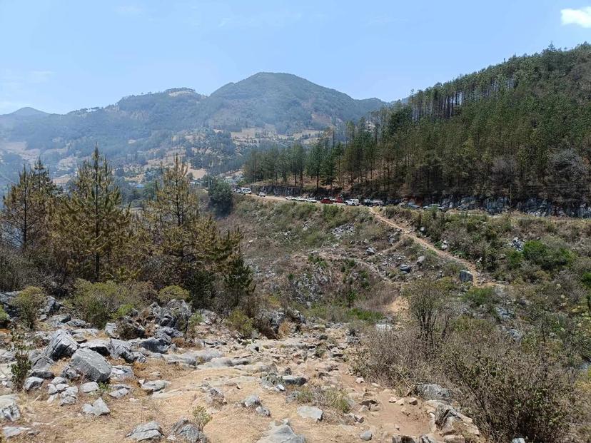 Sofocan uno de los dos incendios forestales que se registraban en la Sierra Negra