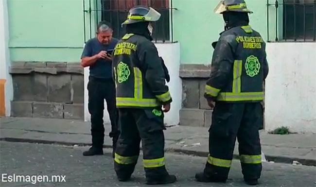 VIDEO Incendio en vecindad cobra la vida de una persona en Puebla capital