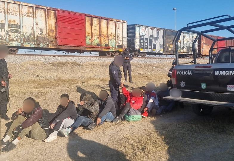Asegura Migración a 57 extranjeros en la zona de Audi