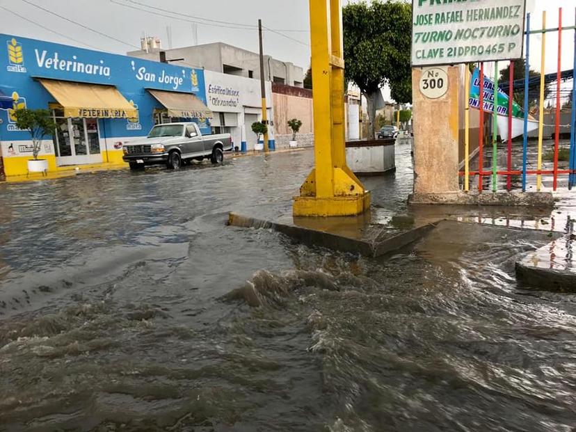 Tromba genera inundaciones en Tepeaca