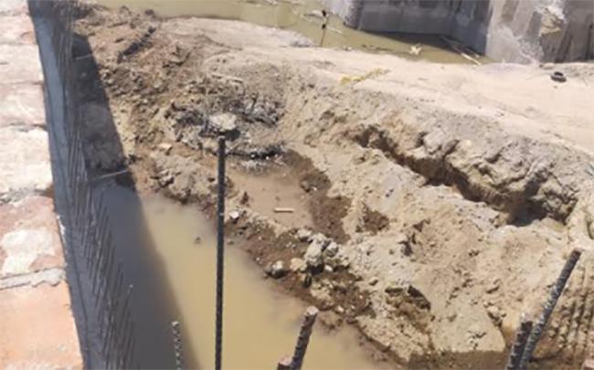 VIDEO Derrumbe en obra de Texmelucan afectó 17 casas