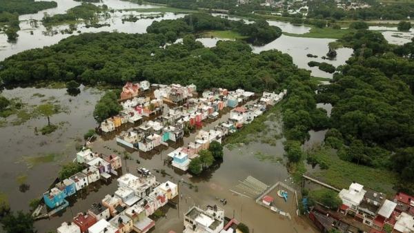 Barbosa se solidariza con damnificados de Tabasco