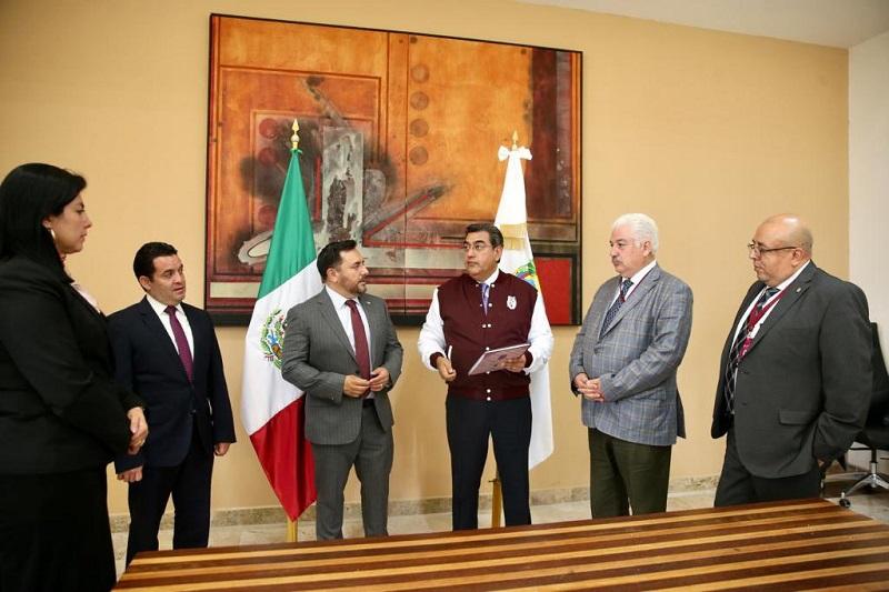 Entrega IPN estudio para detonar sectores económico y social en Puebla