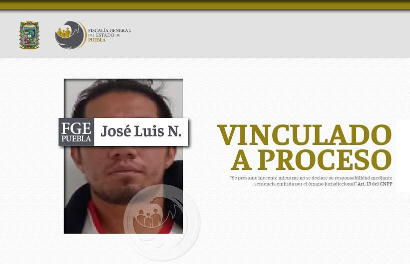 José Luis violó y amenazó a su hijastra en Cuautlancingo