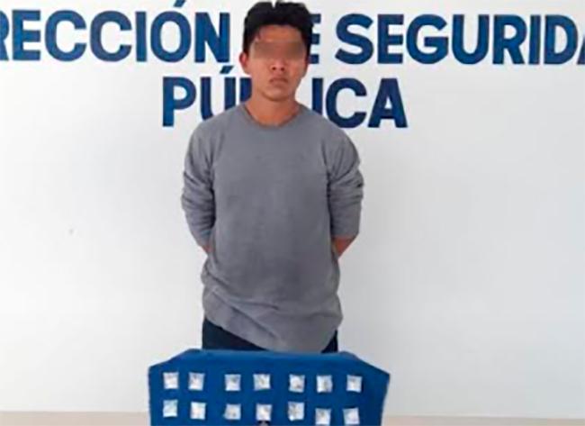 Detienen a joven con 32 dosis de droga en Tehuacán