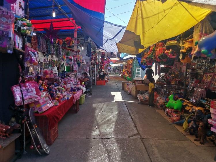 Poca afluencia de Reyes Magos en mercado de Izúcar  