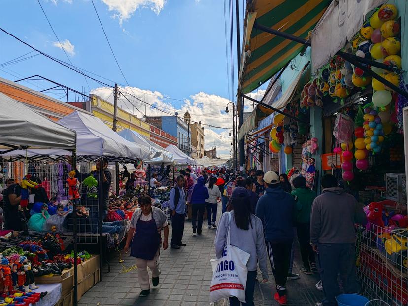 Por temporada de Reyes Magos, Ayuntamiento de Puebla mantiene operativo en el Centro Histórico