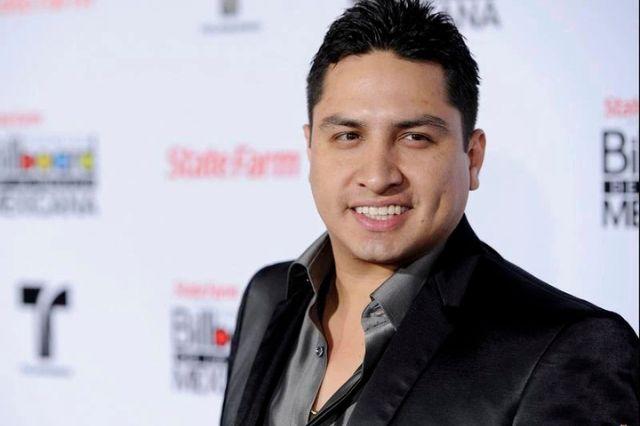 Julión Álvarez cancela concierto en Texas por revocación de su visa
