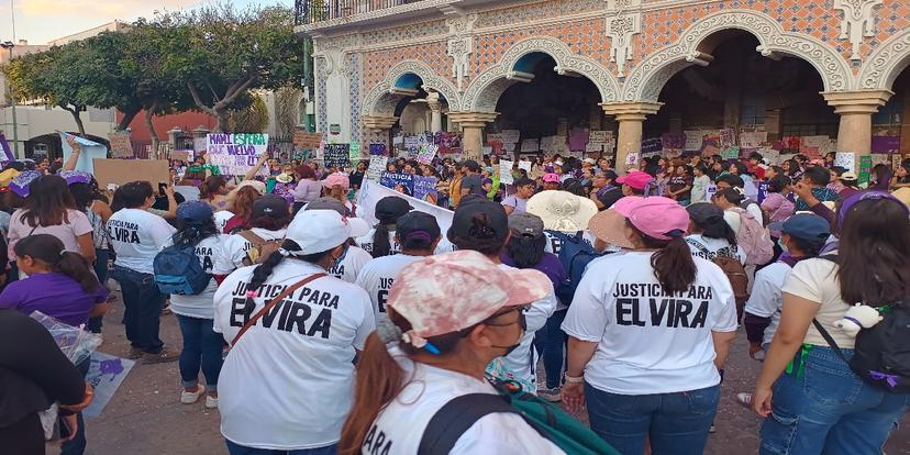 Marchan más de mil mujeres en Tehuacán para exigir justicia, igualdad y erradicar la violencia