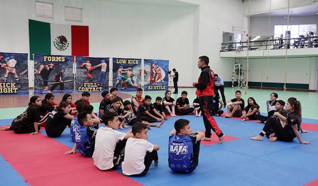 Kickboxing inicia campamento de preparación en CONADE