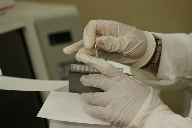 Pruebas anales de Covid19 son más precisas que las de garganta