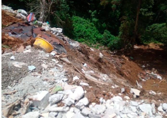 Denuncian contaminación de área verde protegida en Huauchinango