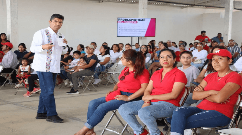 Zoquitlán y Coxcatlán dan la bienvenida a Lalo Rivera