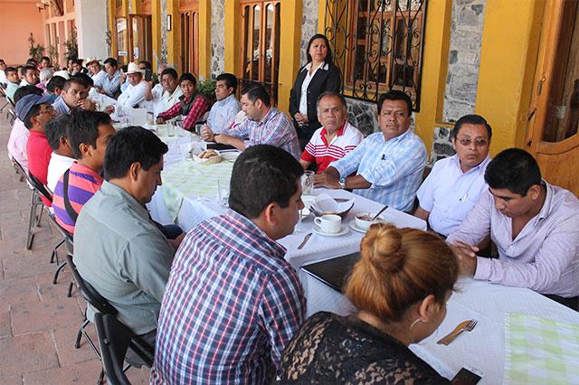 Priístas de la sierra destaparon a Lastiri para la gubernatura