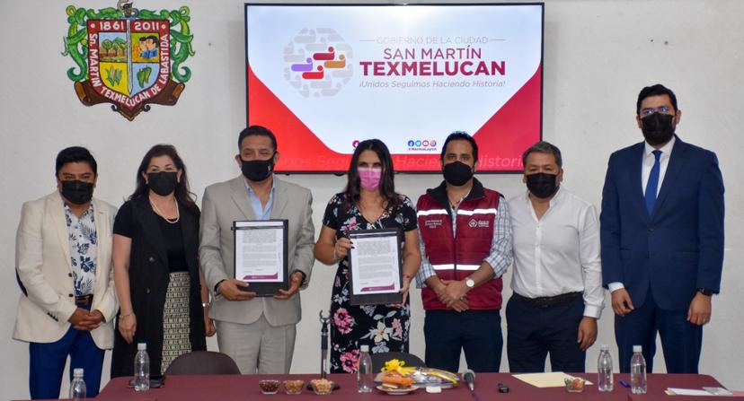 Norma Layón suscribió convenio de colaboración con Canirac estatal