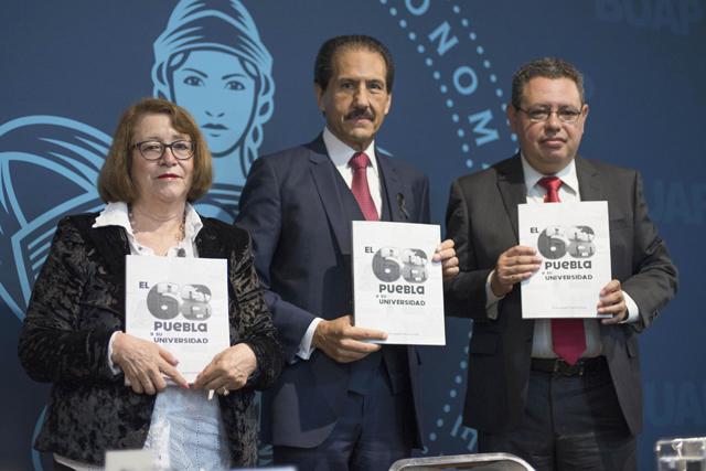 Presenta Esparza Ortiz libro El 68 en Puebla y su Universidad