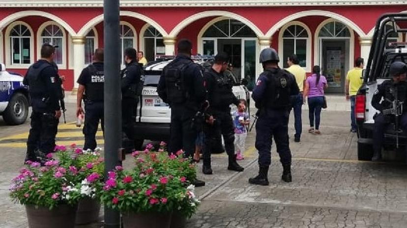 Pide mordida policía estatal en carreteras de Venustiano Carranza