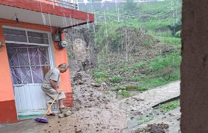 VIDEO Afectaciones en Teziutlán por primeras lluvias