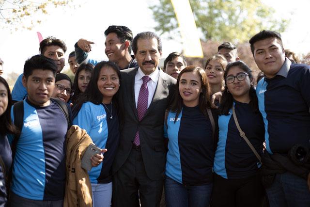 Más de 2 mil nuevos estudiantes acuden al Lobofest BUAP