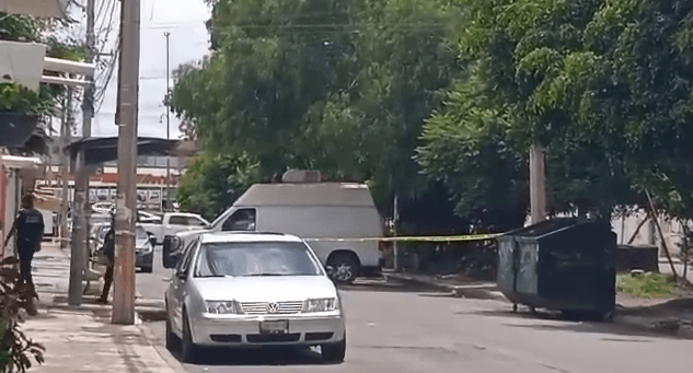 VIDEO Dejan cuerpo sin vida en contenedor de basura de Loma Bella