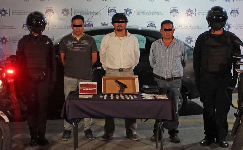 Motopatrulleros detienen a integrantes de la banda Los Escarabajos