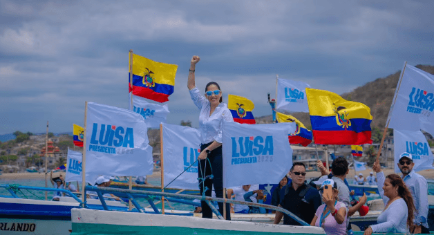 Claudia, dedicar hoy un “presidenta, presidenta!” a Ecuador. Y más sobre seguros médicos