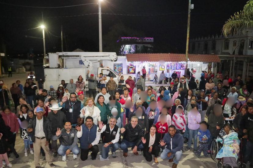 Chedraui entrega modernización de luminarias en Guadalupe Tecola