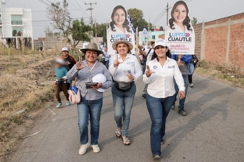 Lupita Cuautle fortalece el vínculo con las y los vecinos de San Rafael Comac