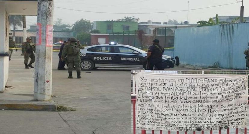 Dejan cuerpos decapitados frente a jardín de niños en Macuspana