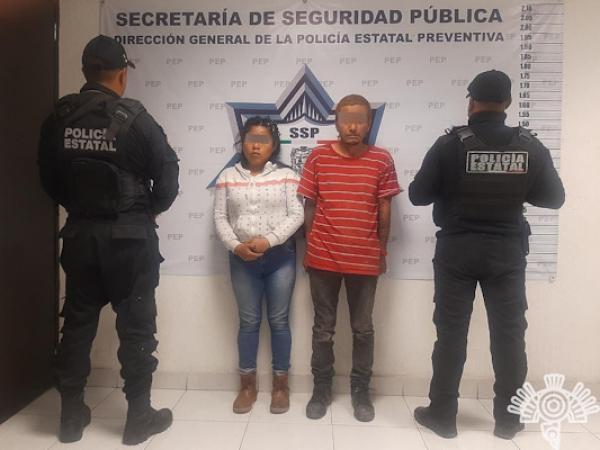 Cae La Madrina en calles de Puebla; llevaba 72 dosis de droga