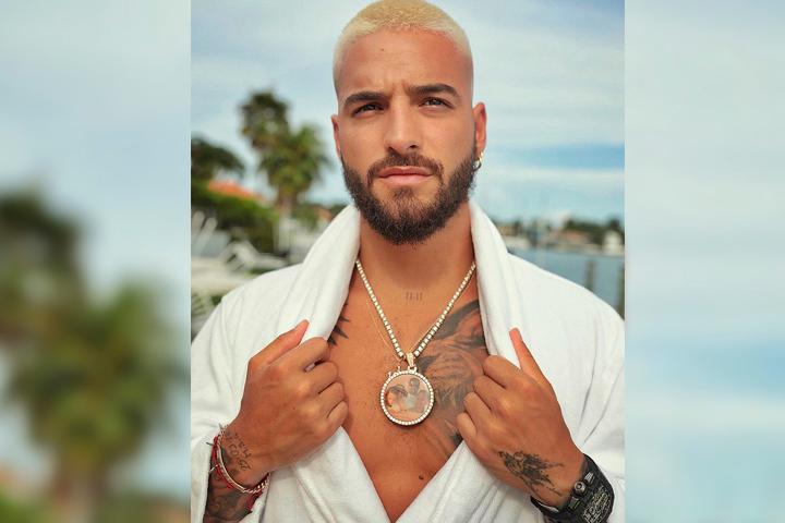 Entre lágrimas Maluma anuncia que ya tiene avión