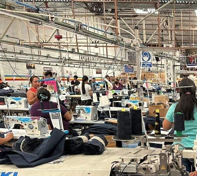 En riesgo industria maquiladora de la región de Tehuacán por invasión de ropa china