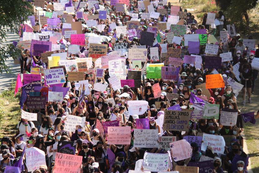 VIDEO Así se manifiestan las poblanas este 8M