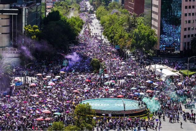 Marcha del 8M fue un éxito; más de 200 mil mujeres participaron