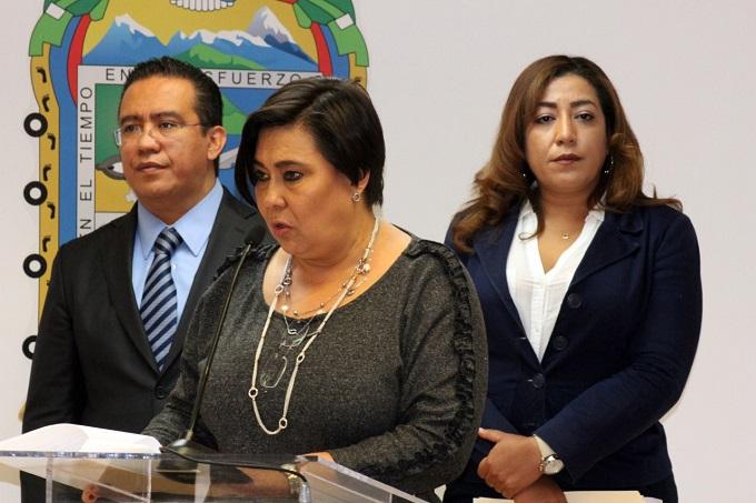 Secretarios y regidores de Puebla manifiestan apoyo a Lourdes Rosales