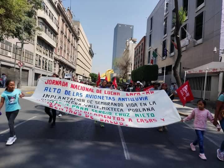 Mascip protesta en CDMX por muerte materna de indígena en Zoquitlán