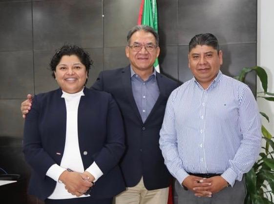 Melitón Lozano y Karina Pérez acuerdan trabajos por la educación  