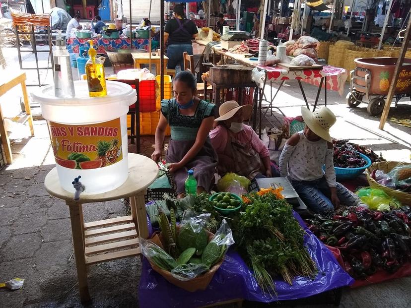 Aplican medidas drásticas en el mercado La Purísima de Tehuacán contra el Covid