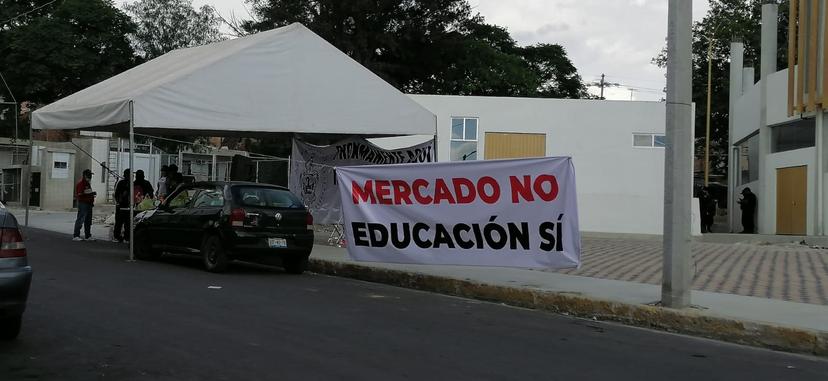 Vecinos evitarán que sea inaugurado el mercado Ayocuan en Tecamachalco