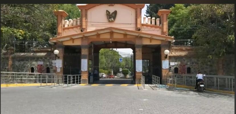 Comando asalta centro vacacional del IMSS de Metepec en Atlixco 