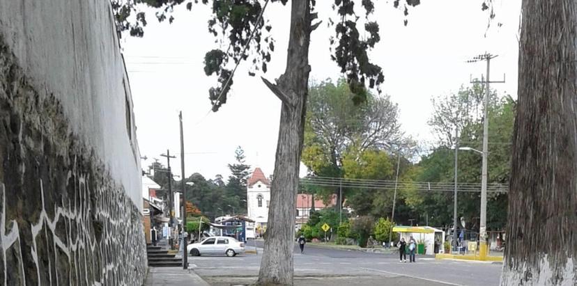 Alertan de huachicoleo atrás de escuela primaria en Metepec